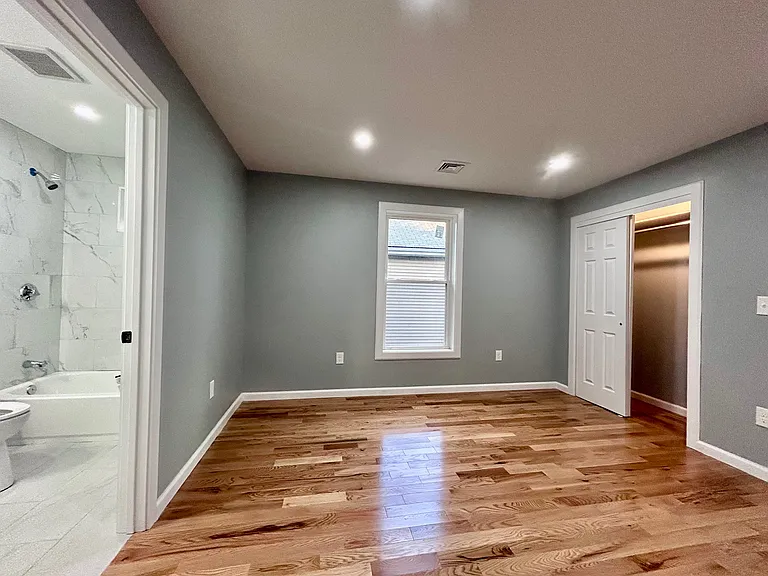 24 Vandewater St #2 — Photo 13