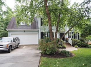208 Cobble Ridge Dr, Chapel Hill, NC 27516