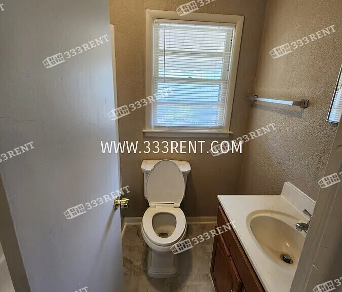 9123 Walnut St — Photo 6