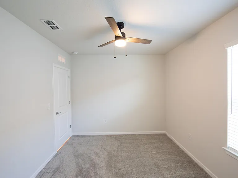 30138 Marquette Ave — Photo 16