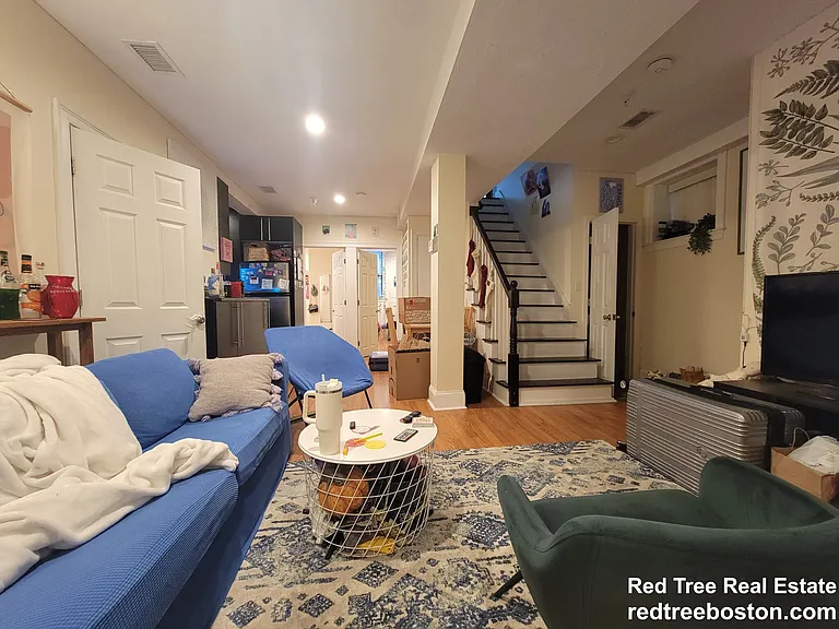 1203 Beacon St #1A — Photo 1