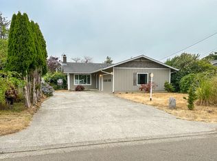 1035 7th St, Florence, OR 97439