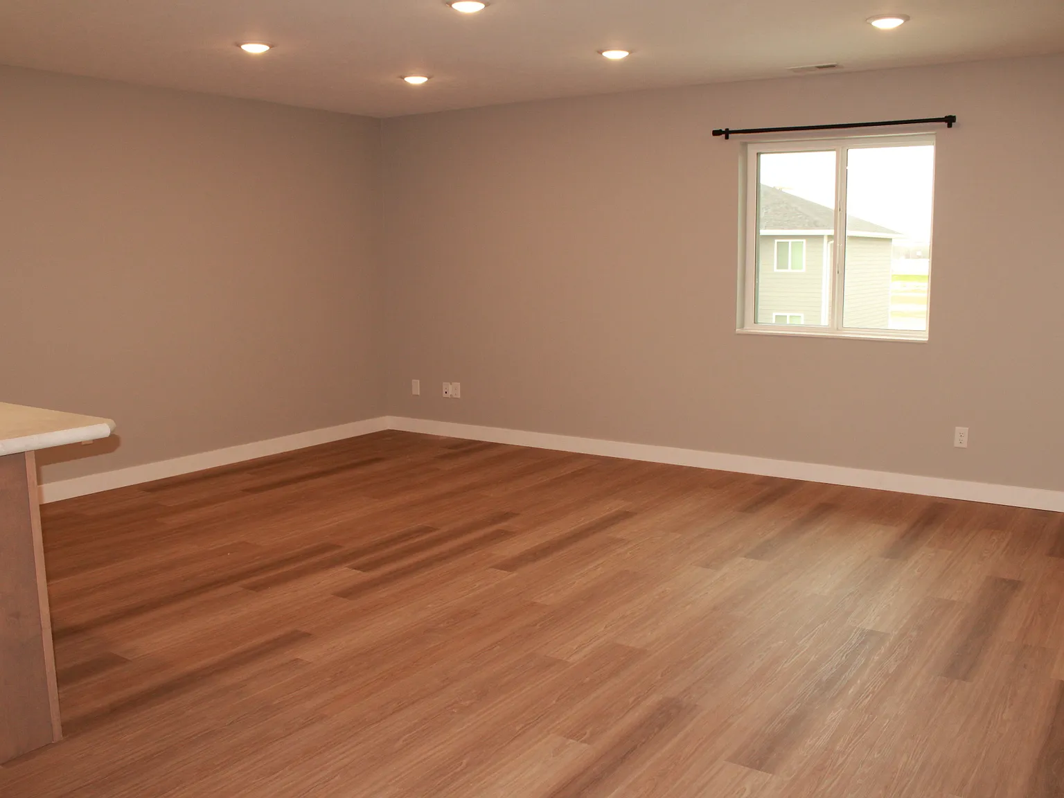 1 bed, $800 — Photo 3