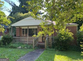 279 W Lake Dr NW, Atlanta, GA 30314