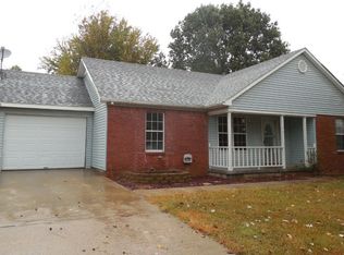 42 Cane Creek Ln, Dyersburg, TN 38024