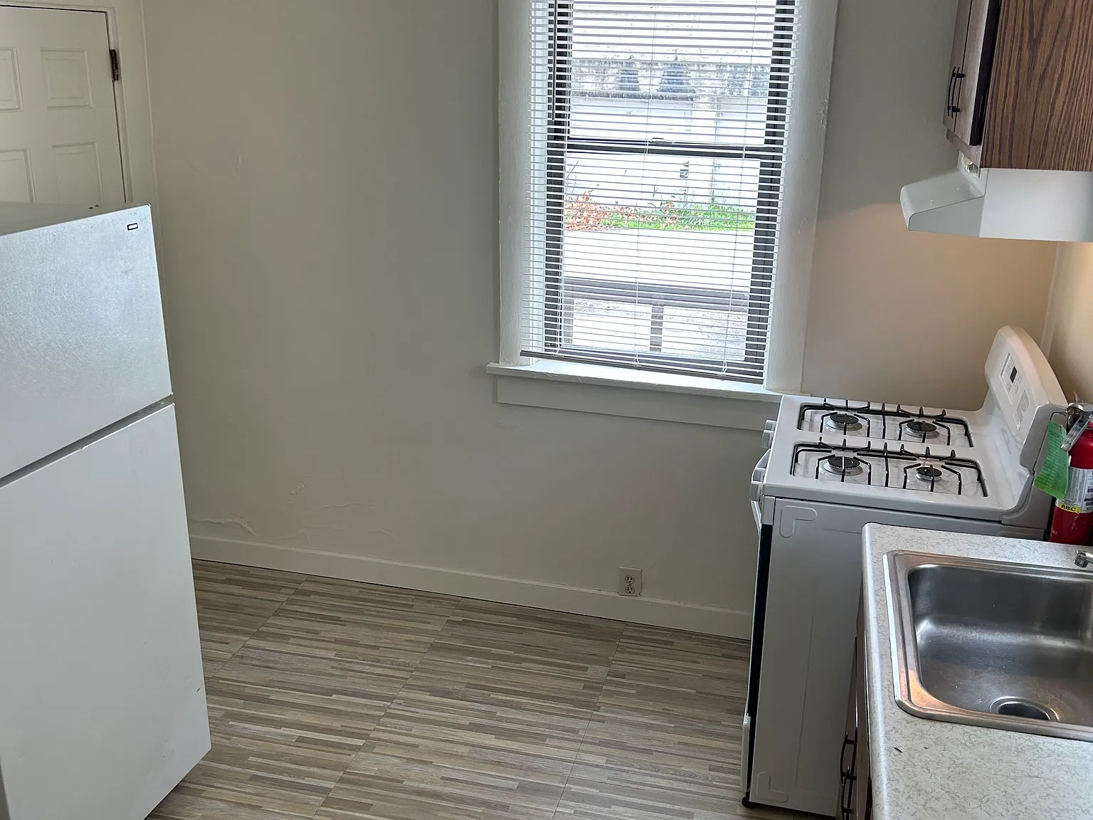 2 bed, 980 sqft, $1,290 — Photo 3