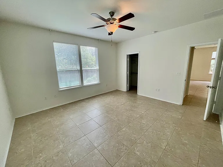 413 Hunters Hill Dr — Photo 22