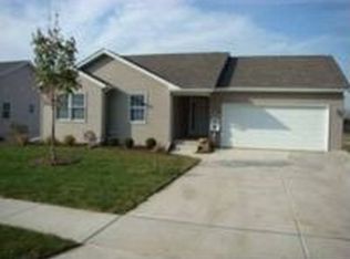 939 5th Avenue Dr W, Andalusia, IL 61232