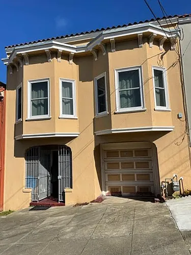 146 Ashton Ave Photo 1