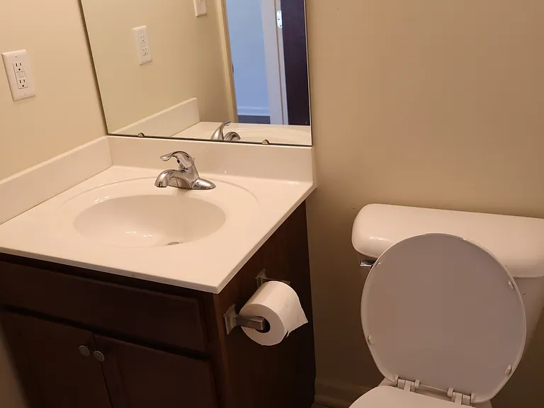 1427 Sycamore St #1 — Photo 9
