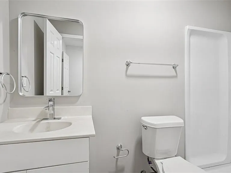 172 Meador Way SE — Photo 15
