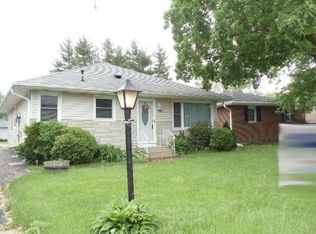 1144 Somonauk St, Sycamore, IL 60178