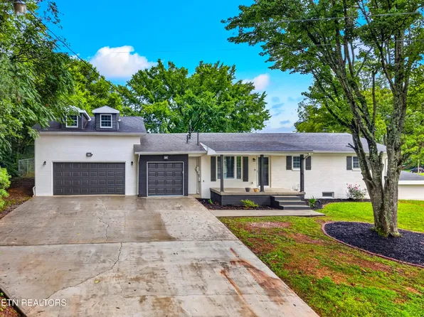 1712 Goddard Ln, Dandridge, TN 37725