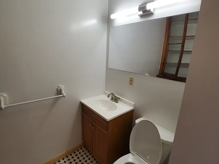 308 Pewabic St #9 — Photo 10