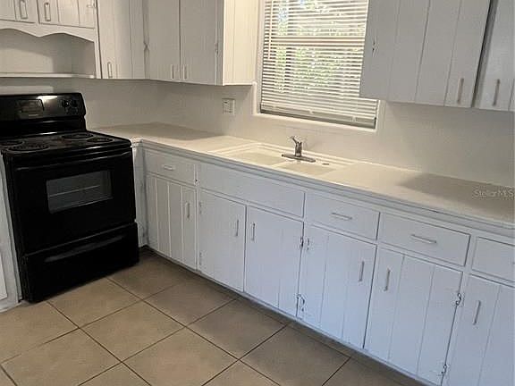 4th image of 4628 Yarmouth Ave S