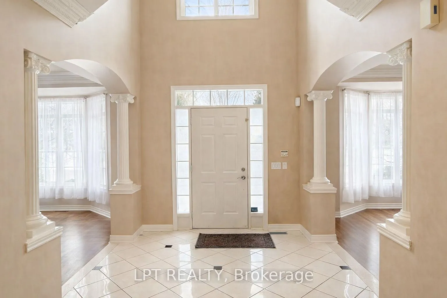 6 bed, $5,000 — Photo 2