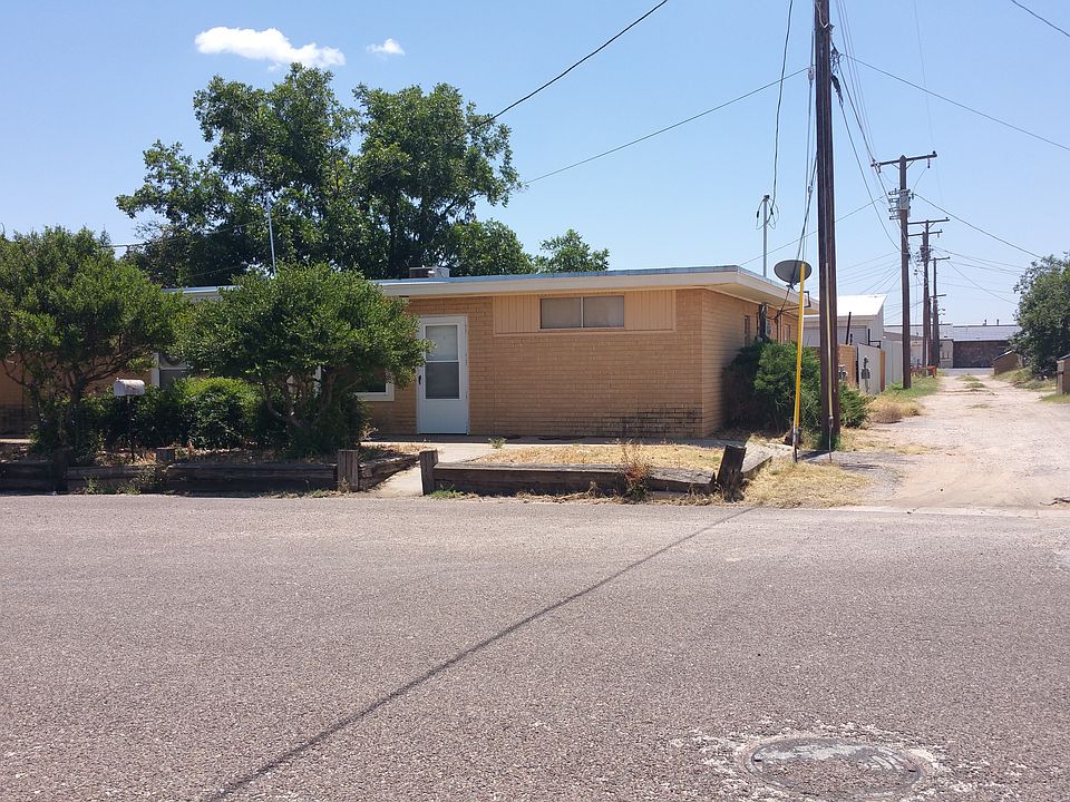 2nd image of 305 NW Avenue C