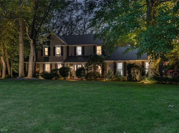 4433 Larchwood Cir NW, Canton, OH 44718