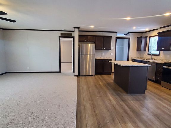 3rd image of 2808 E Anita Dr