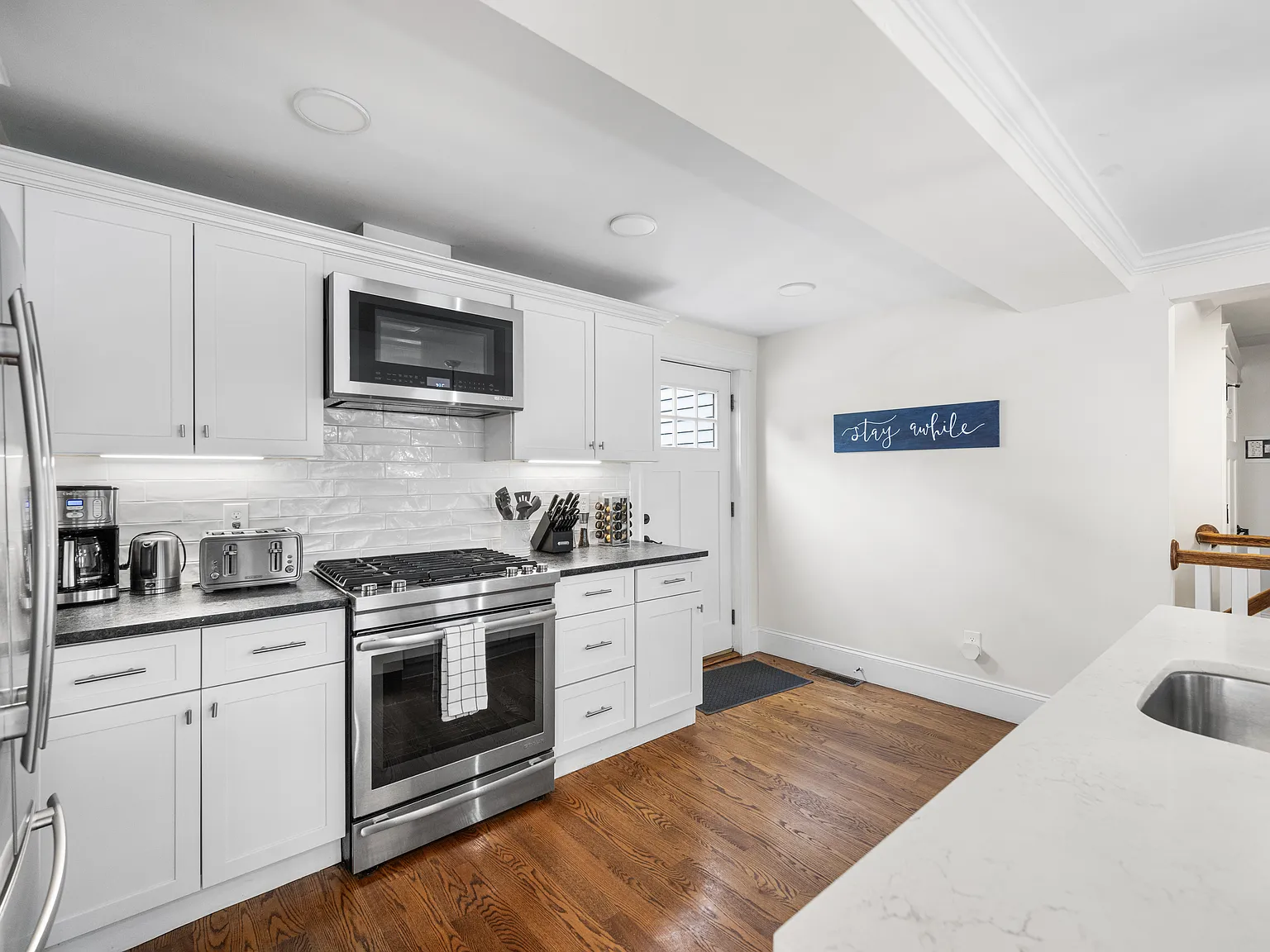 3 bed, 1431 sqft, $3,900 — Photo 4