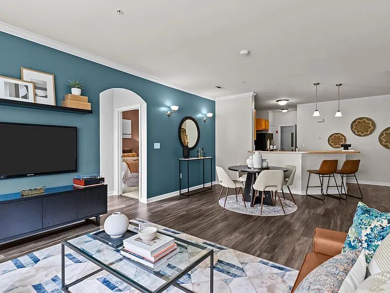 9-Foot Ceilings