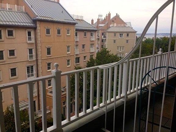 5th image of 208 Shearwater Ct W APT 34