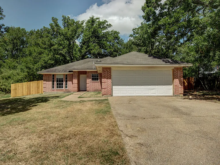 2404 Jaguar Ct — Photo 7