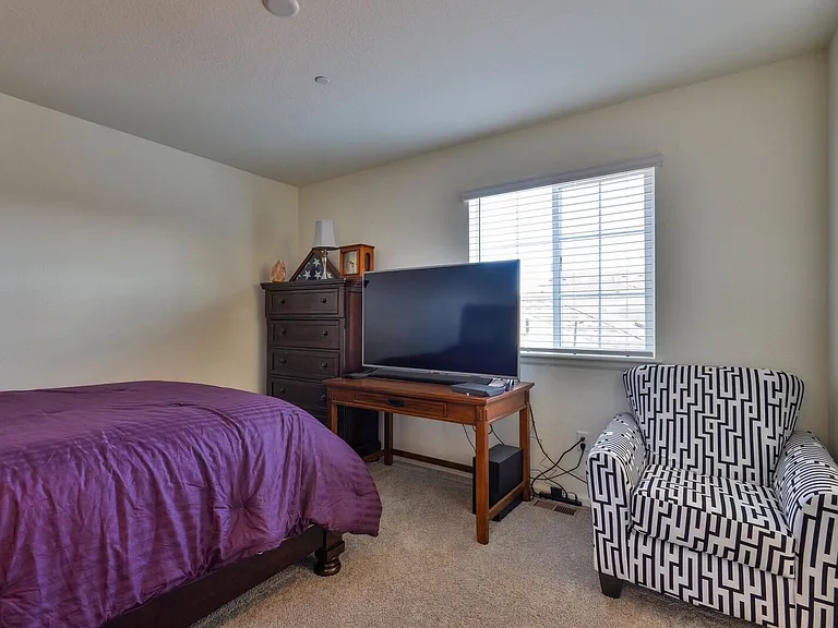 344 Zeppelin Way — Photo 16