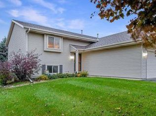 744 Acadia Ave, West Bend, WI 53095