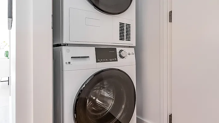 Laundry, photo 2