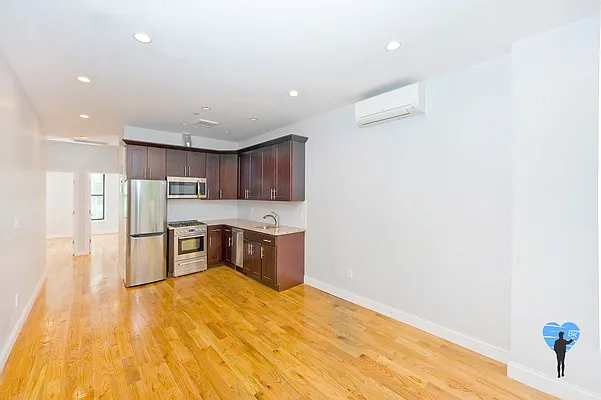 Rented by Next Door Realty NYC | media 2