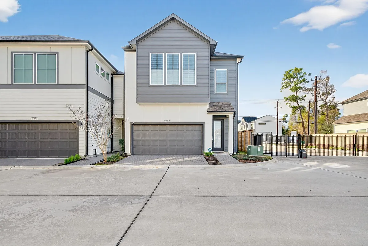 Building Photo - 2317 Warhol Way