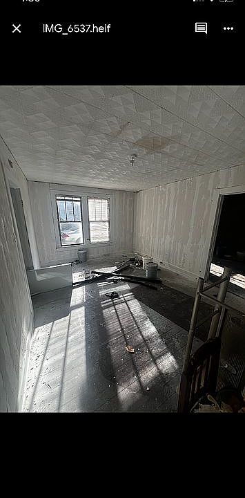 2nd image of 584 Anchor St