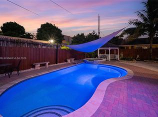 3715 SW 29th St, Miami, FL 33134