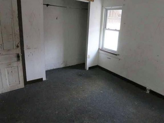 4th image of 312 S 5th St