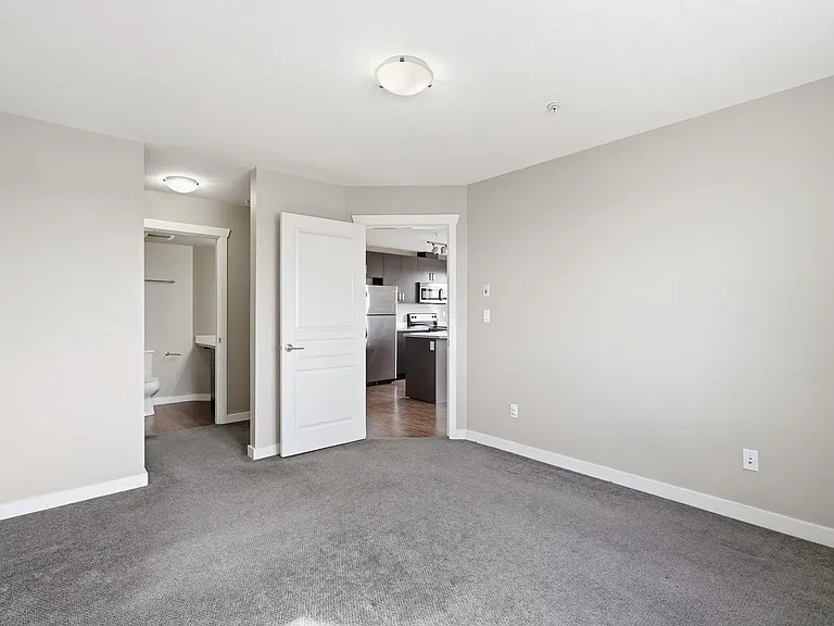 217 Lake St #303 — Photo 8