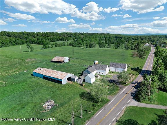 2nd image of 186 County Road 411