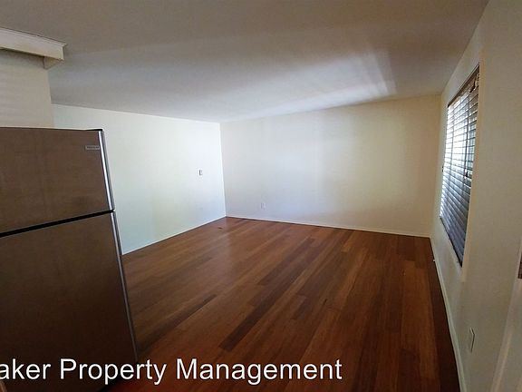4th image of 8414 Cirque Dr W