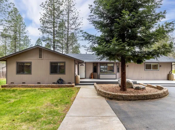 12724 Alta Sierra Dr, Grass Valley, CA 95949