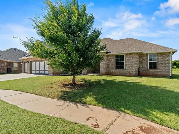 11216 SW 42nd Ct, Mustang, OK 73064
