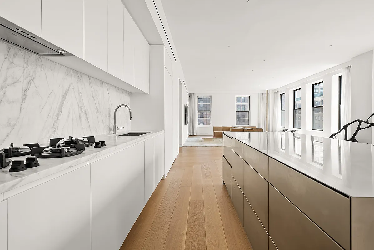 22 West 26th St Unit 10E  