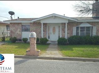 1786 Cox St, Eagle Pass, TX 78852