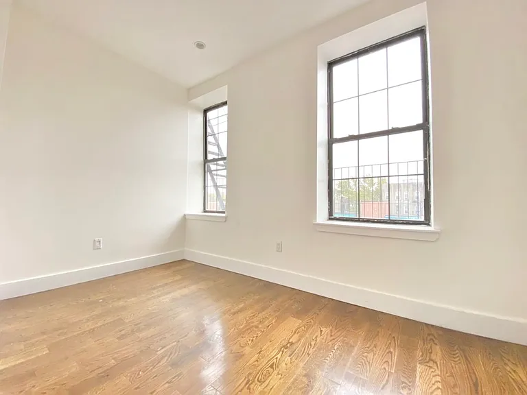 60 Putnam Ave #3 — Photo 3