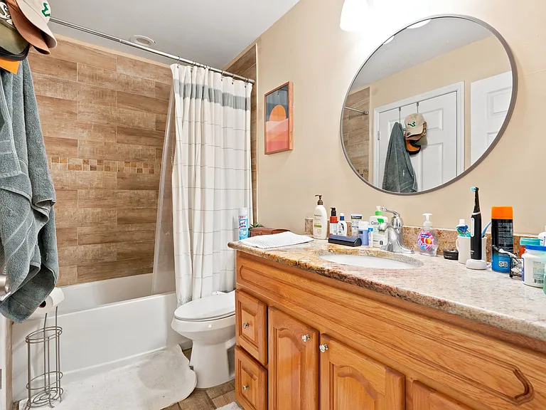 8642 Mallard Reserve Dr #101 — Photo 21