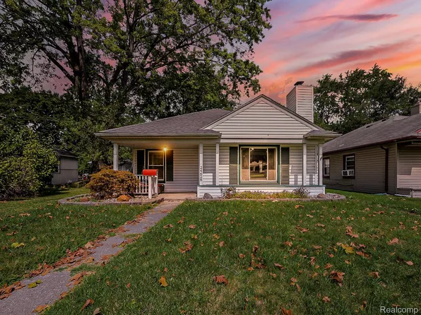 24628 Carlysle St, Dearborn, MI 48124