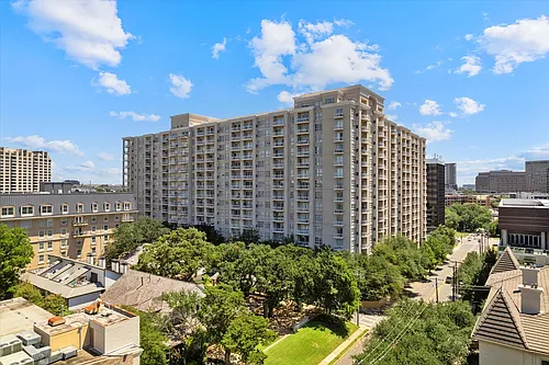 3225 Turtle Creek Blvd Photo 1