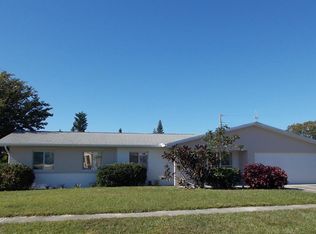 882 Gilbert St, Sebastian, FL 32958