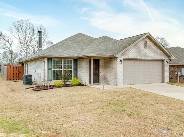 68 Moonlight Ct, Millbrook, AL 36054