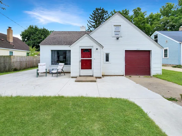 3717 Oriole Ave SW, Wyoming, MI 49509