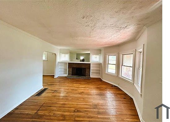 3rd image of 13629 Cranwood Park Blvd
